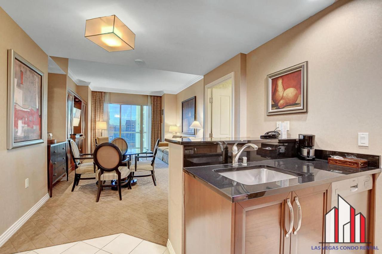 Holiday home Mgm Signature-30-721 1br2ba F1 Strip View Balcony *